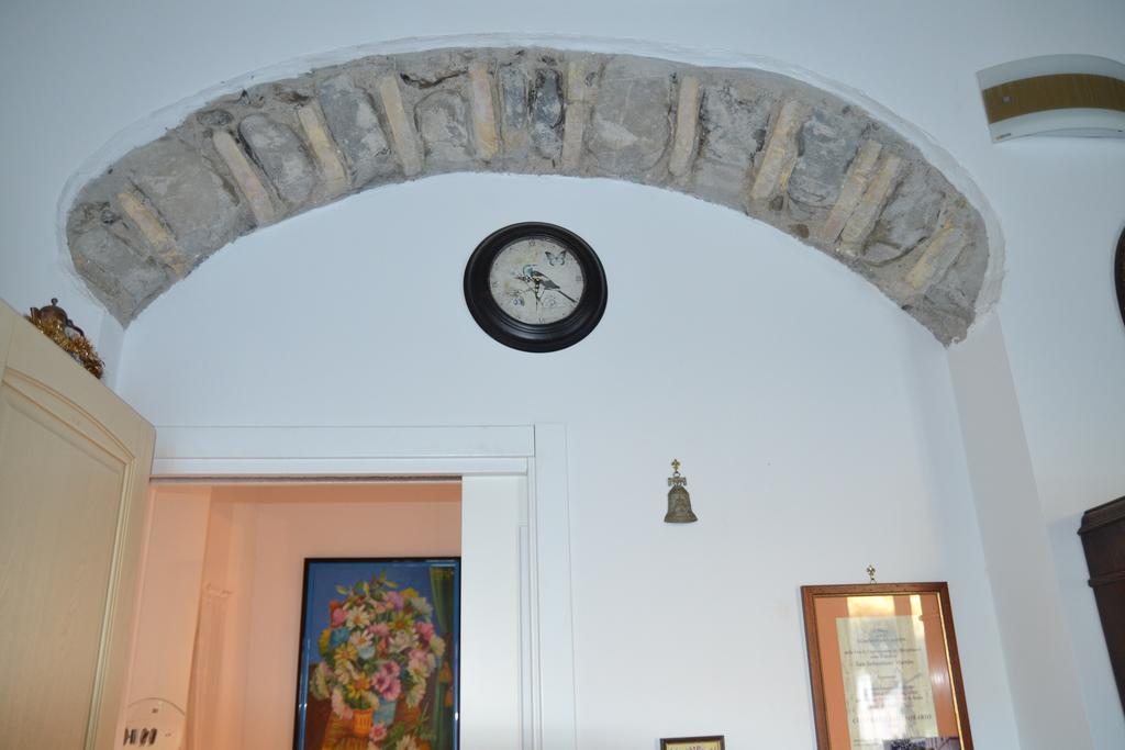 Al Ponte Vecchio Apartment โดลเชอักกวา ภายนอก รูปภาพ